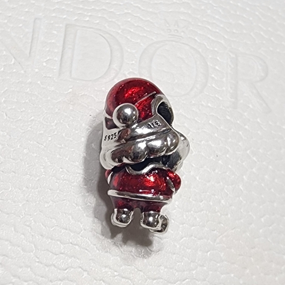 Pandora Playful Santa Charm - Picture 7 of 10